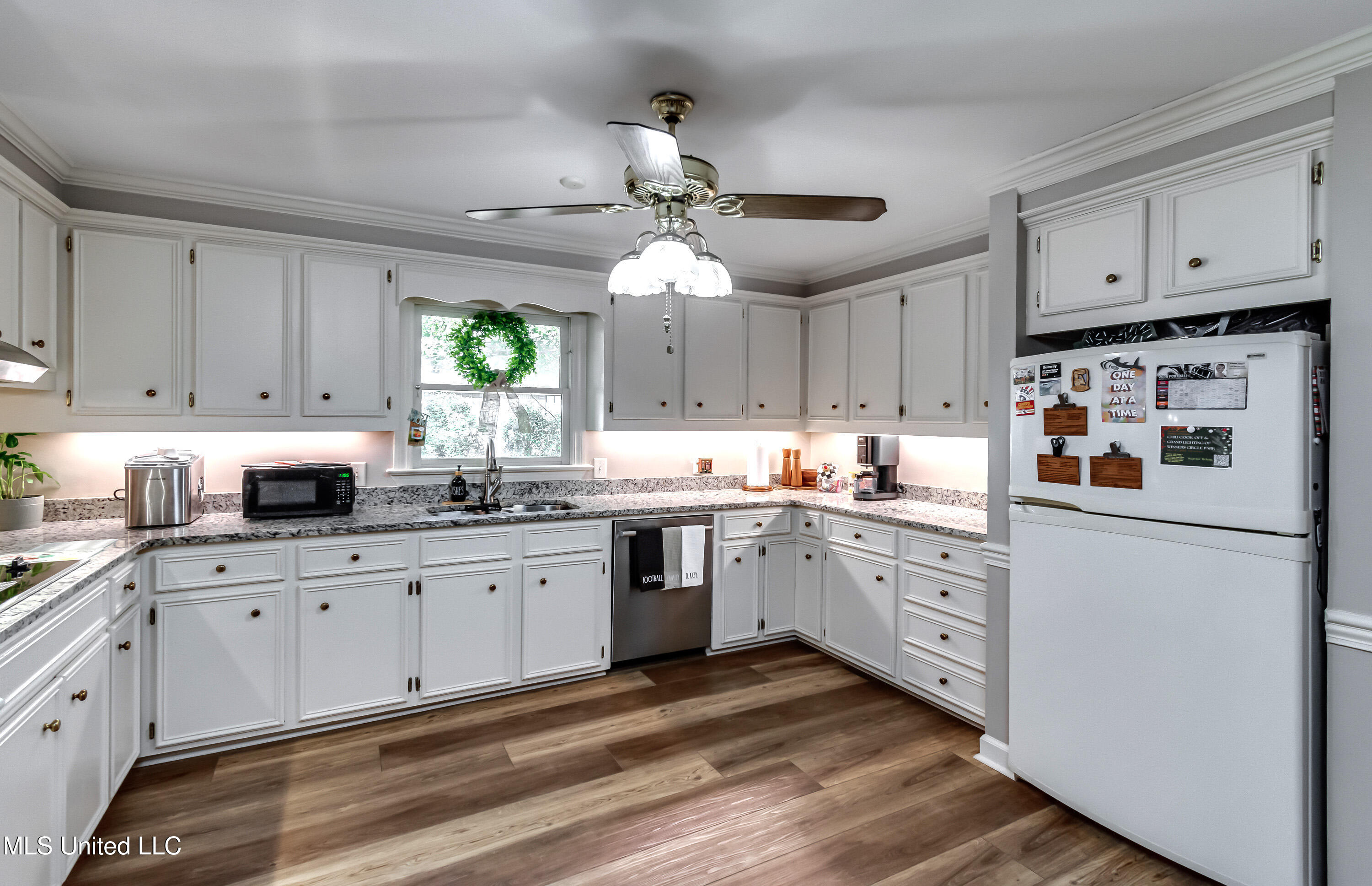 539 Dixton Drive Brandon, MS 39047 - Photo 28 of 92 539 Dixton Dr-42