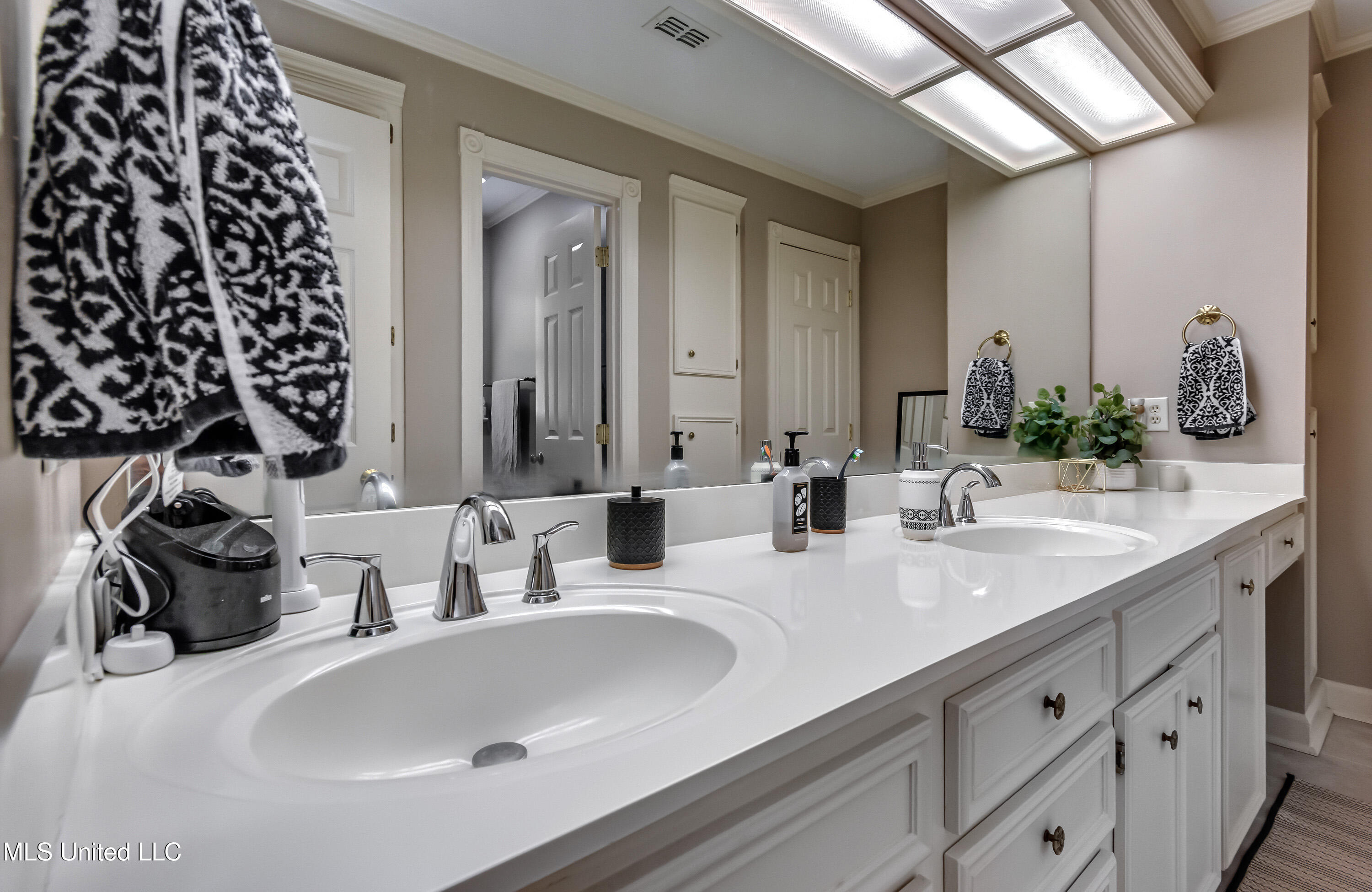 539 Dixton Drive Brandon, MS 39047 - Photo 49 of 92 539 Dixton Dr-77