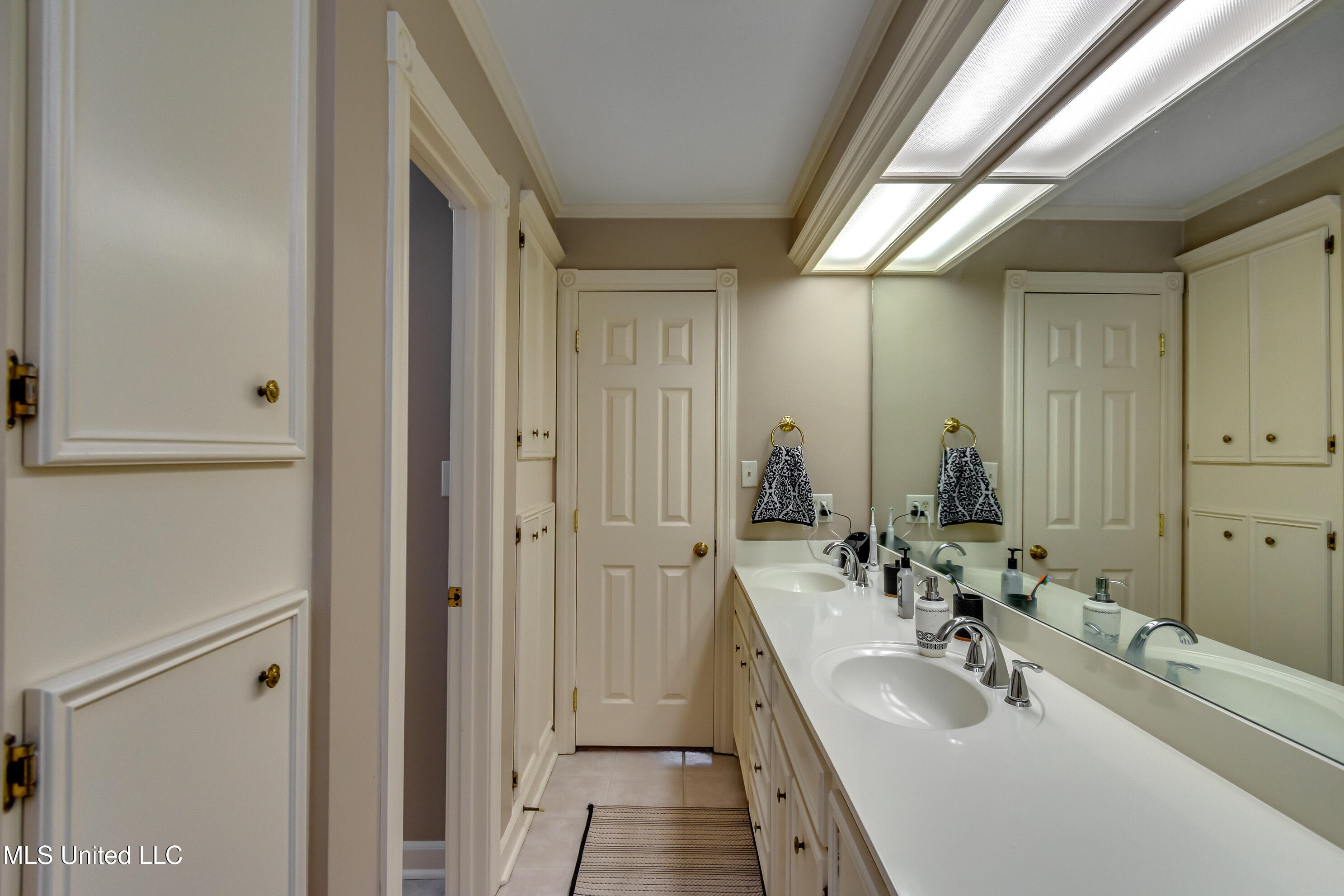 539 Dixton Drive Brandon, MS 39047 - Photo 51 of 92 539 Dixton Dr-95