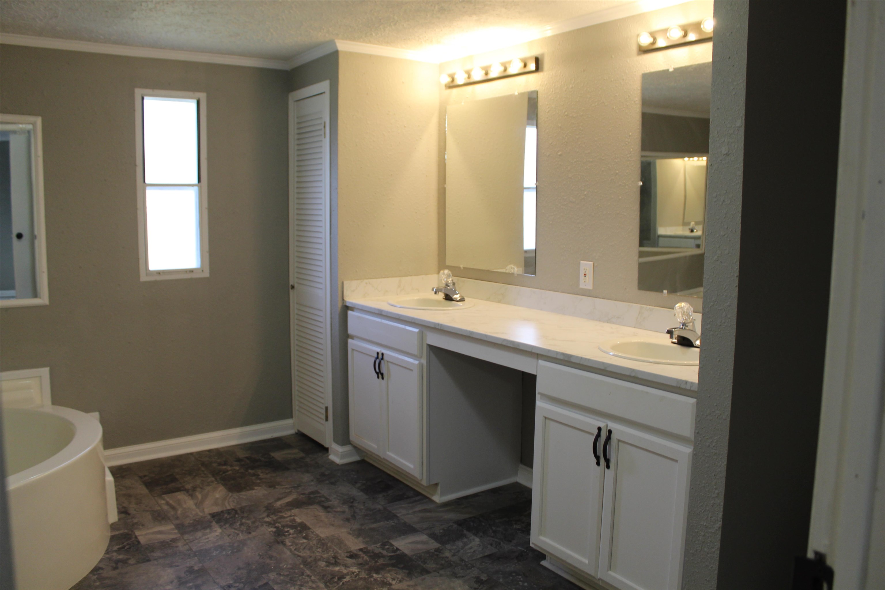 290 Poplar Springs Road Savannah, TN 38372 - Photo 10 of 14 Gallery Image 10
