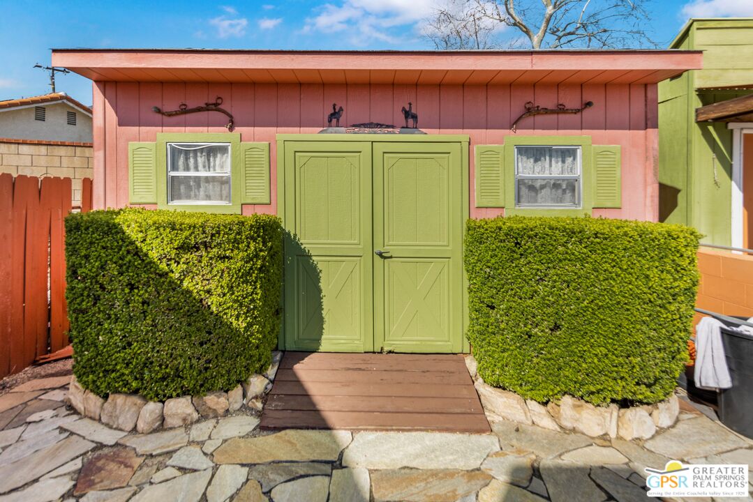 5495 Bartlett Drive San Bernardino, CA 92407 - Photo 51 of 55