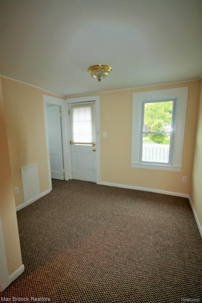 601 Lockwood Road Royal Oak, MI 48067 - Photo 25 of 36 2014-10-13 20.22