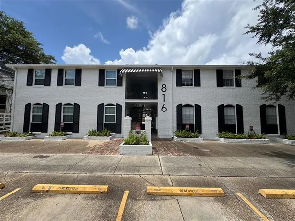 $1,550 | 816 Nashville Avenue, Unit K, New Orleans, LA 70115