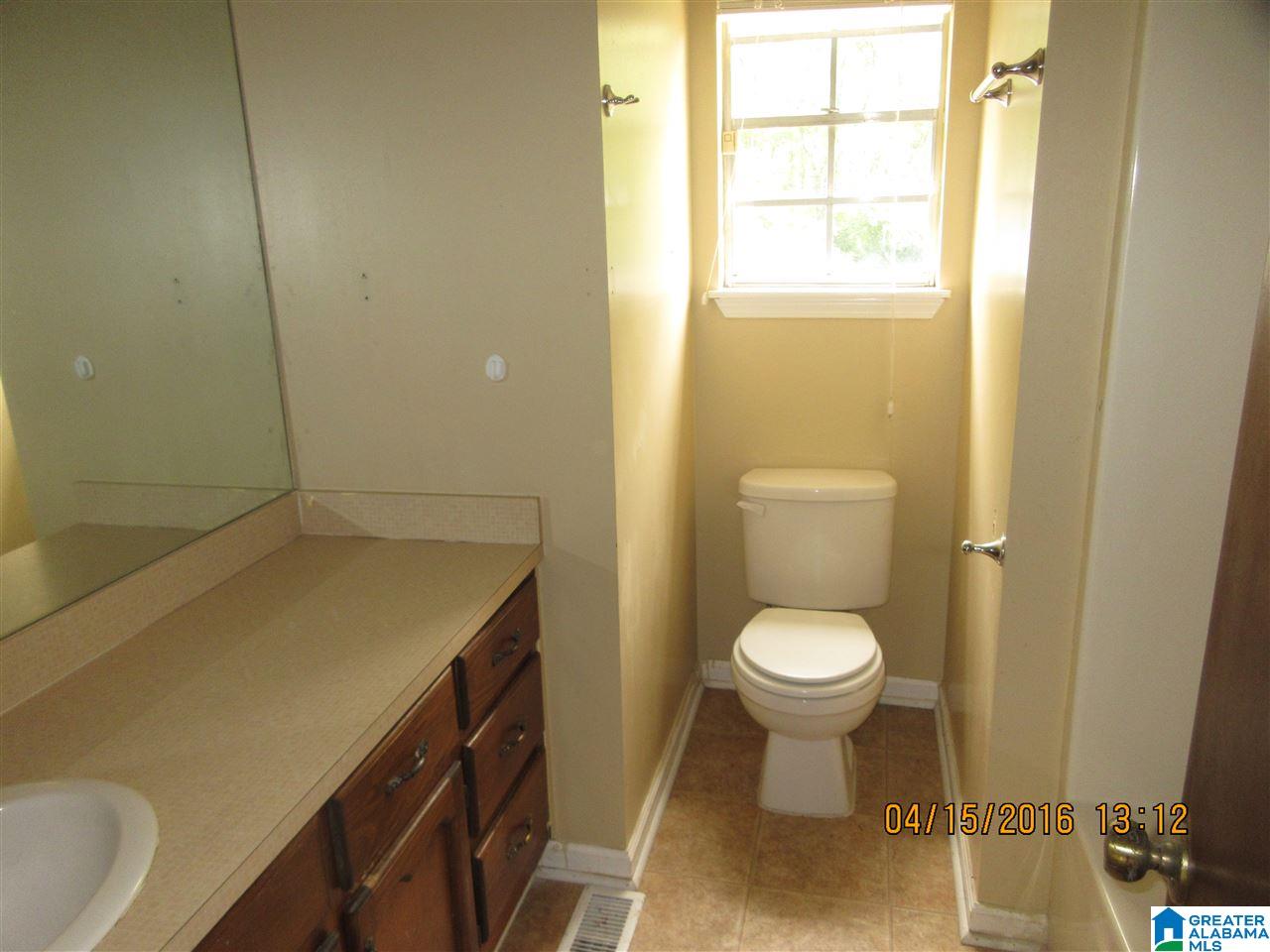 316 Forest Road Bessemer, AL 35023 - Photo 4 of 11