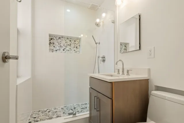 $1,250,000 | 48-50 West Hamilton Place, Unit 3, Jersey City, NJ 07302