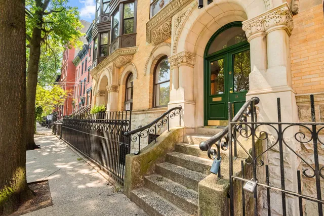 $1,250,000 | 48-50 West Hamilton Place, Unit 3, Jersey City, NJ 07302