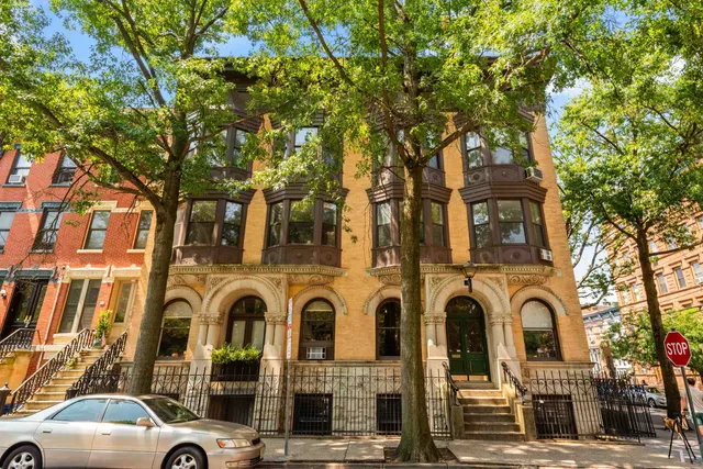 $1,250,000 | 48-50 West Hamilton Place, Unit 3, Jersey City, NJ 07302