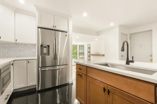 $1,250,000 | 48-50 West Hamilton Place, Unit 3, Jersey City, NJ 07302