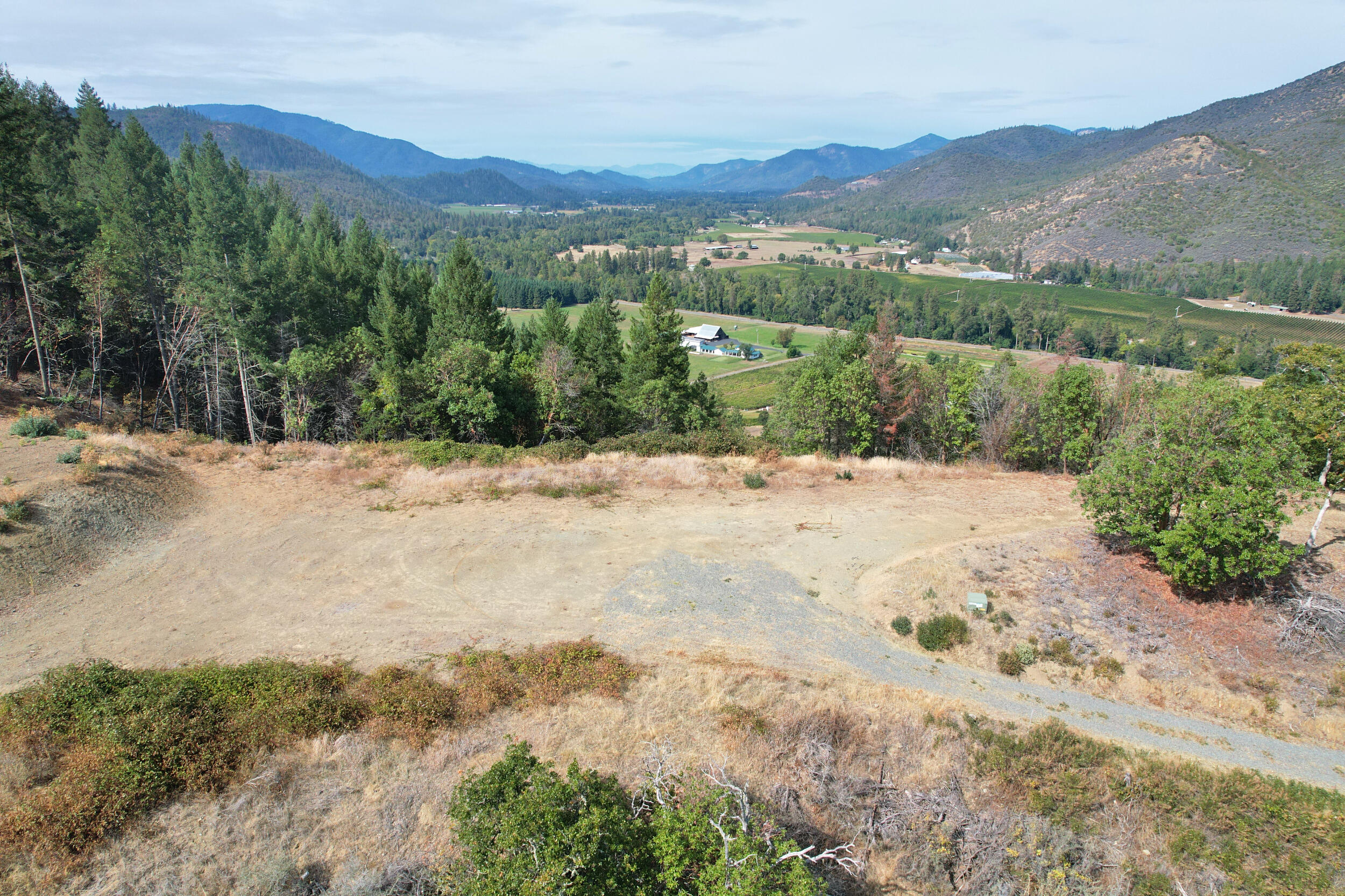 550 Thompson Creek Road Jacksonville, OR 97530 - Photo 11 of 23