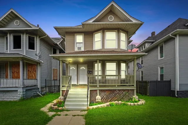 $364,000 | 1611 St Charles Road, Maywood, IL 60153