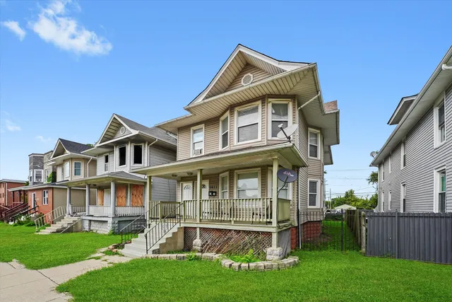 $364,000 | 1611 St Charles Road, Maywood, IL 60153