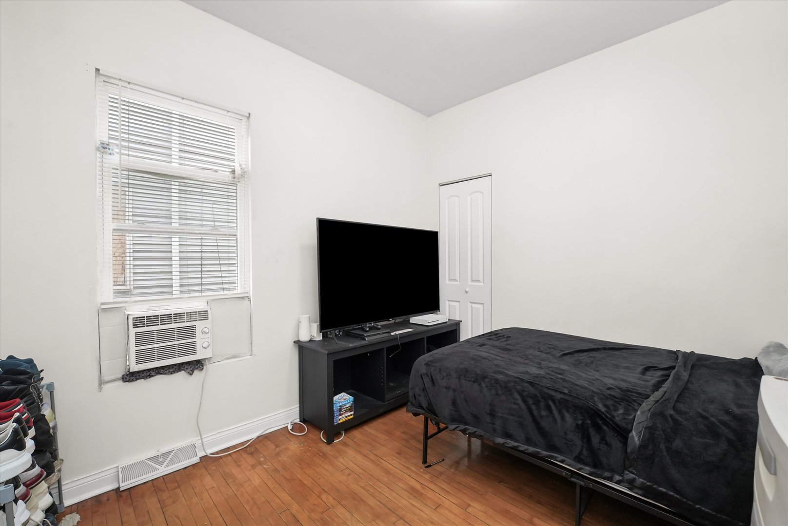 1611 St Charles Road Maywood, IL 60153 - Photo 9 of 30