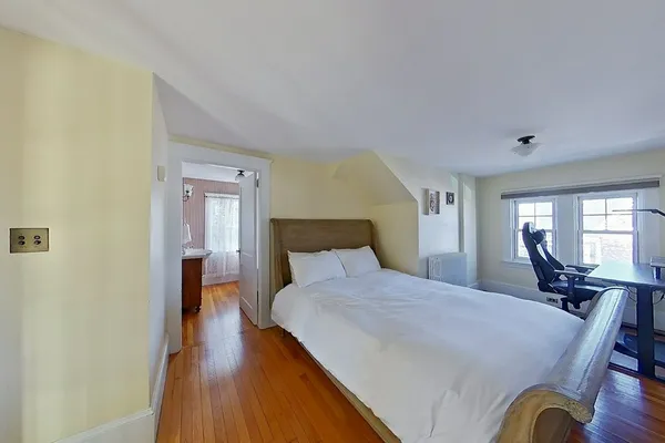 $25,000 | 27 Cranston Avenue, Newport, RI 02840