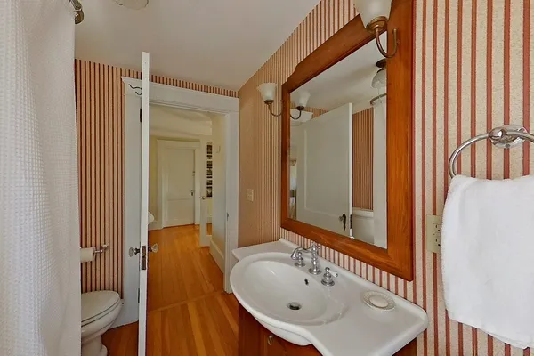 $25,000 | 27 Cranston Avenue, Newport, RI 02840
