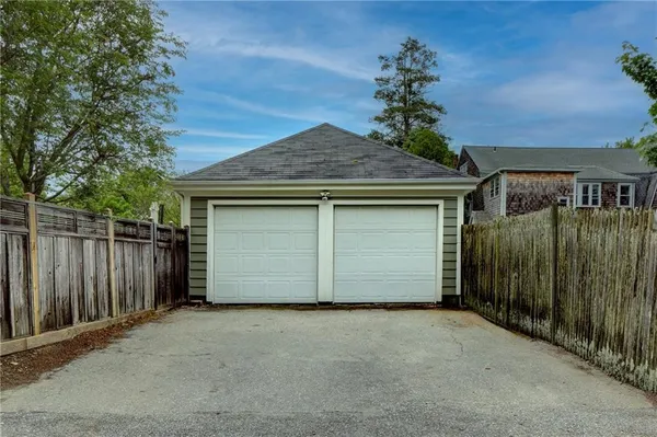 $25,000 | 27 Cranston Avenue, Newport, RI 02840
