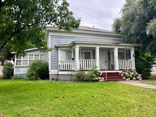 $237,000 | 855 Jackson Street, Red Bluff, CA 96080