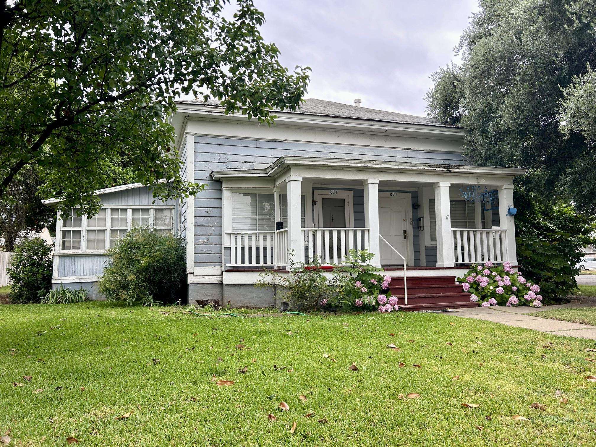 855 Jackson Street Red Bluff, CA 96080 - Photo 1 of 10