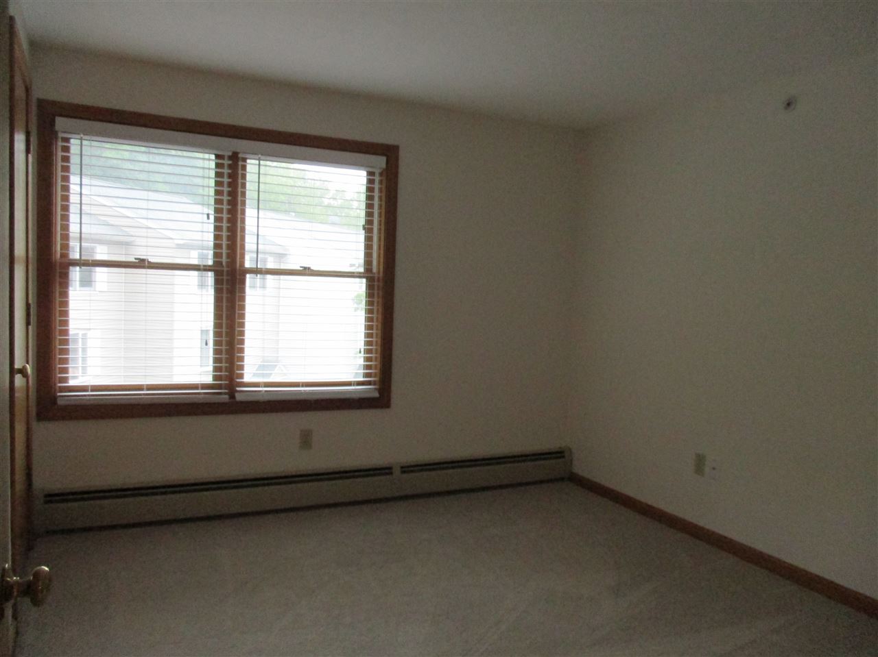 628 Hackett Hill Road, Unit A001 Manchester, NH 03102 - Photo 26 of 33