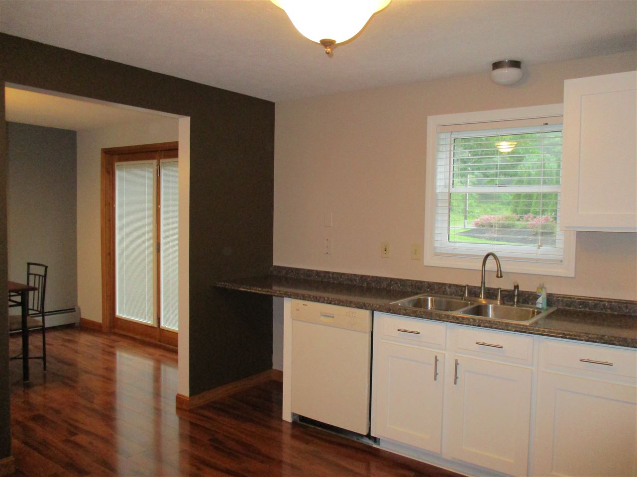 628 Hackett Hill Road, Unit A001 Manchester, NH 03102 - Photo 9 of 33