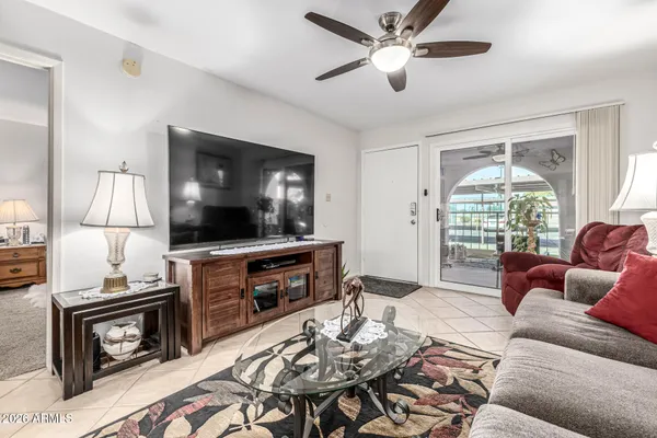 $250,000 | 5757 West Eugie Avenue, Unit 1027, Glendale, AZ 85304