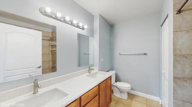 $219,000 | 3447 Ridgeland Avenue, Unit 301, Berwyn, IL 60402