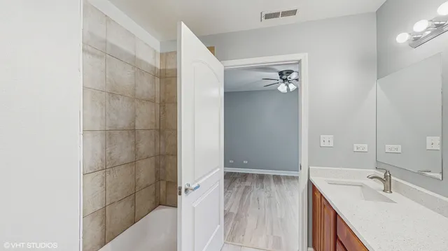 $219,000 | 3447 Ridgeland Avenue, Unit 301, Berwyn, IL 60402