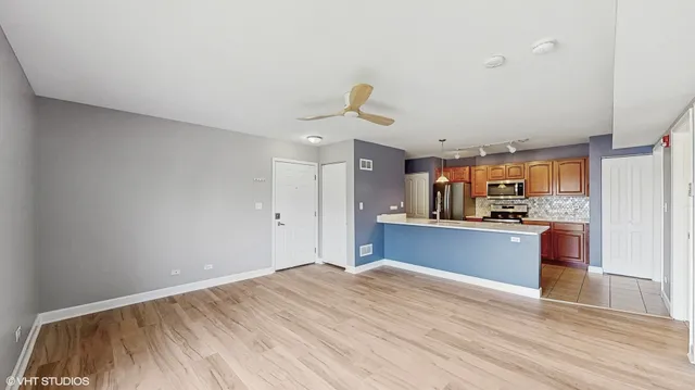 $219,000 | 3447 Ridgeland Avenue, Unit 301, Berwyn, IL 60402