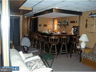 1823 Columbus Road Burlington, NJ 08016 - Photo 7 of 12 Family Room