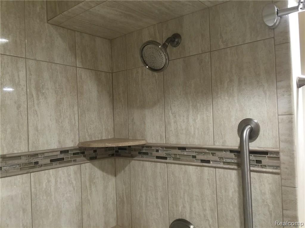 2825 Devondale Road Rochester Hills, MI 48309 - Photo 20 of 37