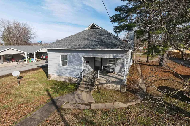 $125,000 | 1103 North Monroe Street, Marion, IL 62959