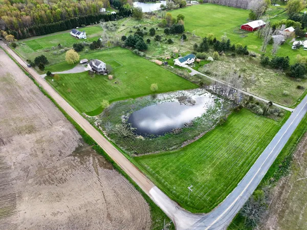 $425,000 | 4810 West Colby Road, Perry, MI 48872