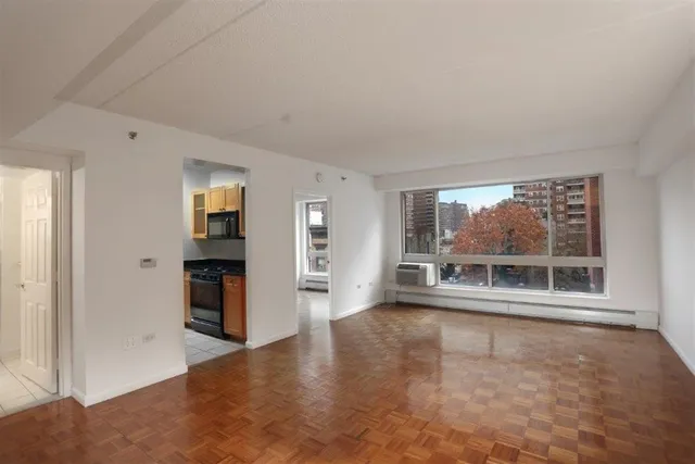$6,295 | 363 West 30th Street, Unit 202 | Chelsea
