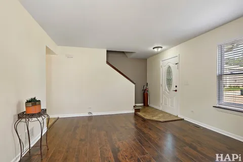 $325,000 | 377 East Camden Lane, Round Lake Beach, IL 60073