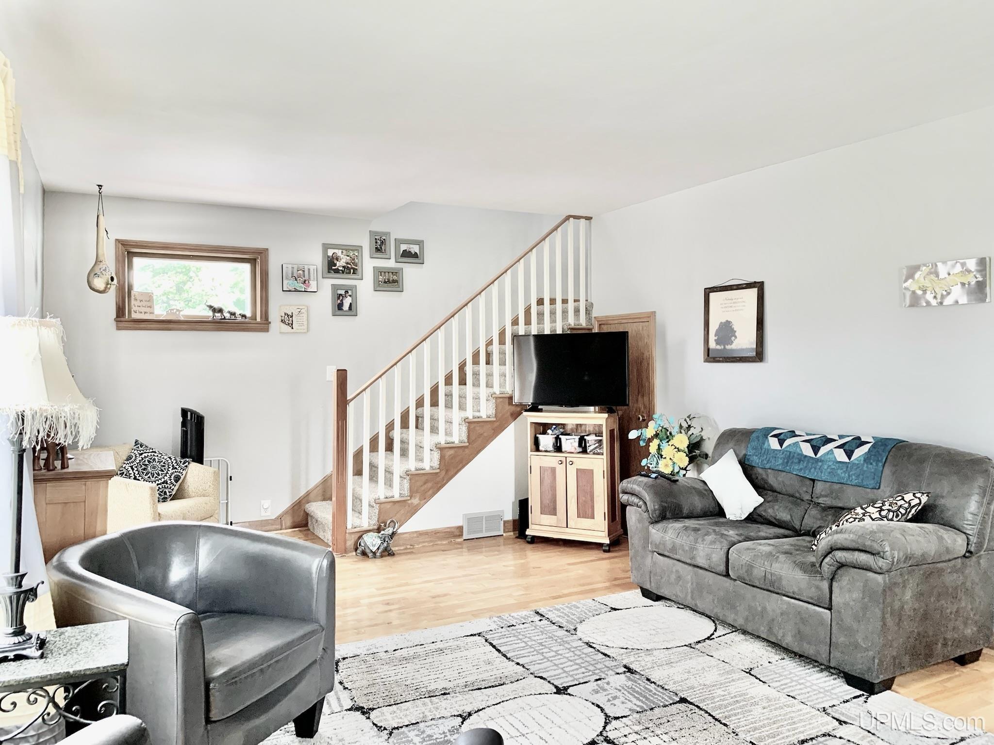 356 Main Street Niagara, WI 54151 - Photo 2 of 23 Gallery Image 2