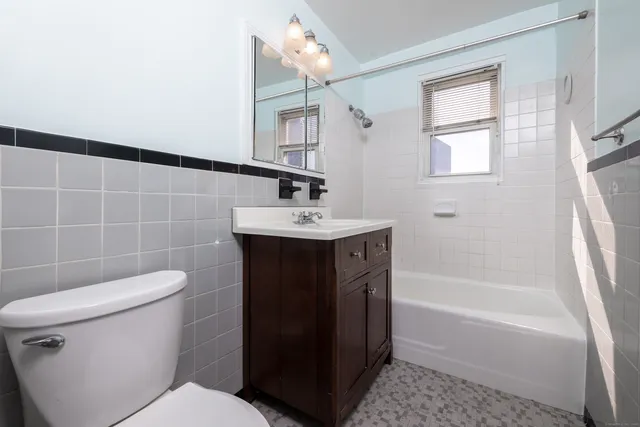 $395,000 | 700 Summer Street, Unit 4L, Stamford, CT 06901