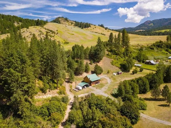 $483,000 | 2595 B Pleasant Valley Road, Rice, WA 99167