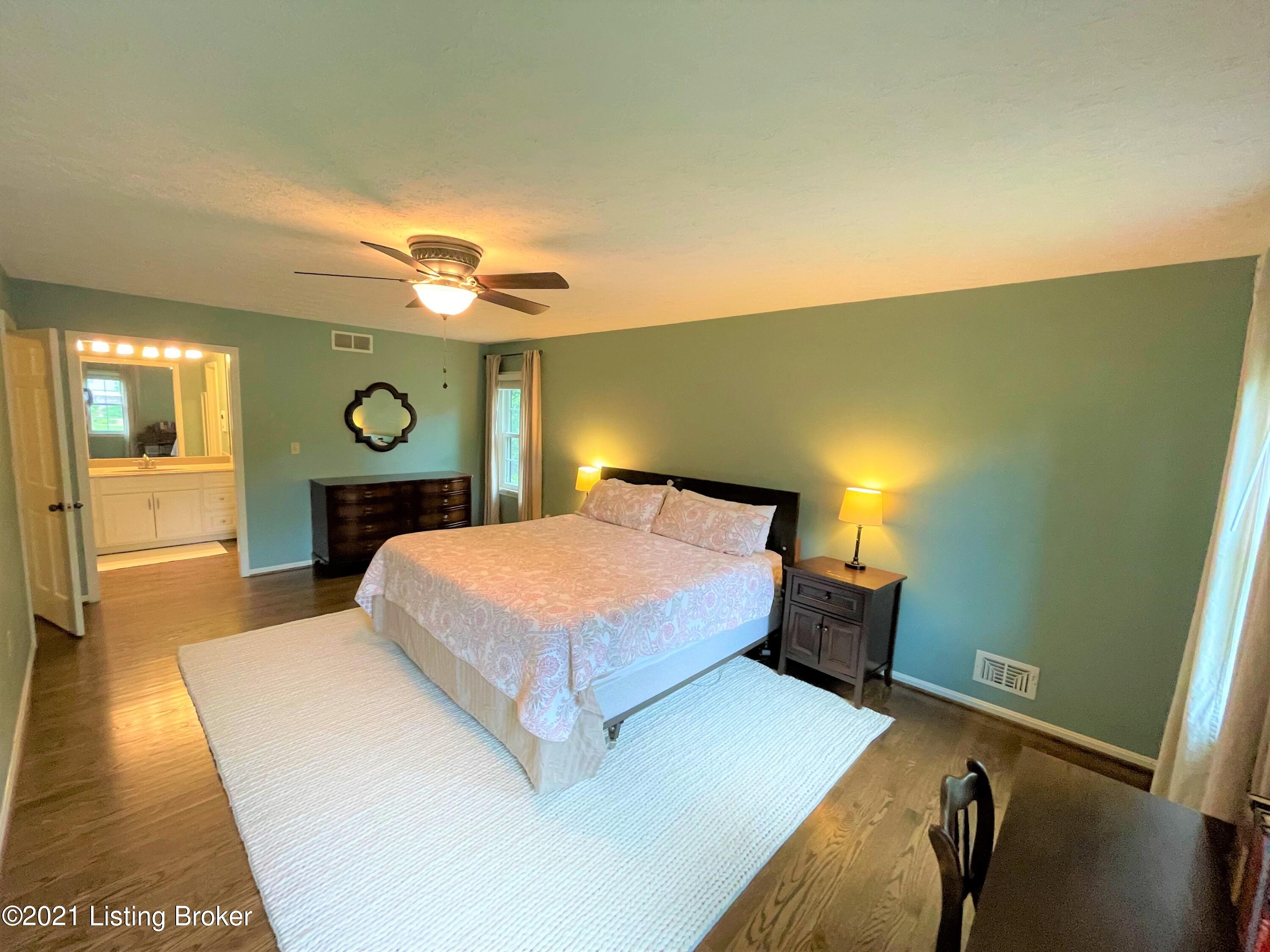 6702 Copperfield Road Louisville, KY 40207 - Photo 22 of 41 Primary Bedroom