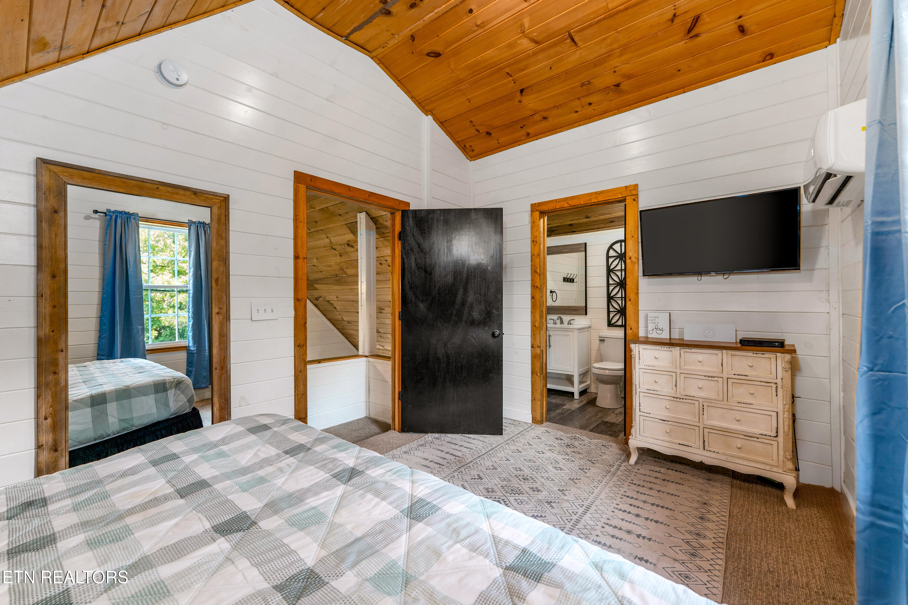 1805 Shady Grove Road Sevierville, TN 37876 - Photo 9 of 37 _DSC1179-Edit-Edit-2