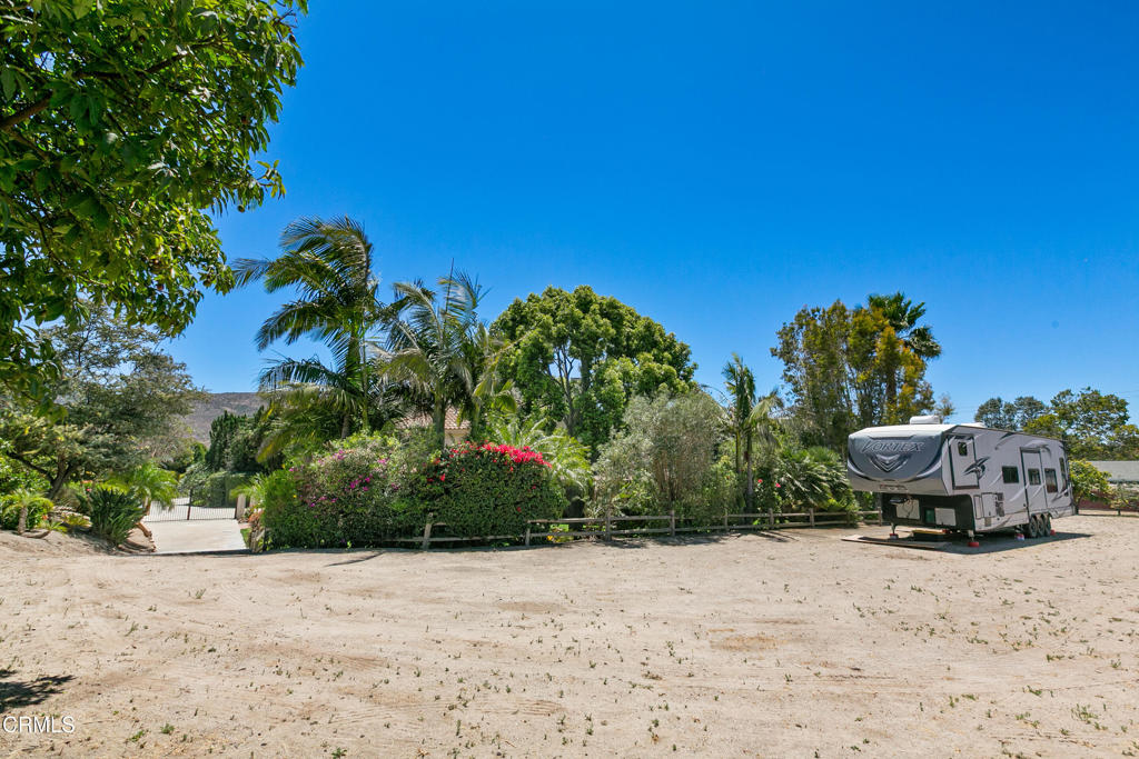 10539 Chippenham Road Camarillo, CA 93012 - Photo 68 of 74