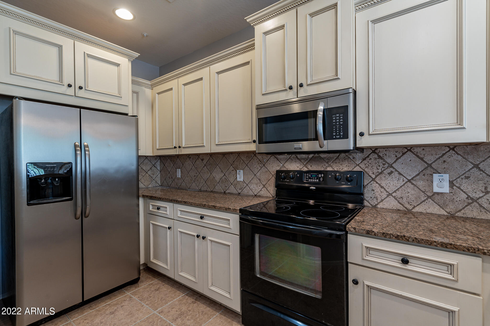 1967 East Frye Road, Unit 102 Gilbert, AZ 85295 - Photo 11 of 34 Kitchen