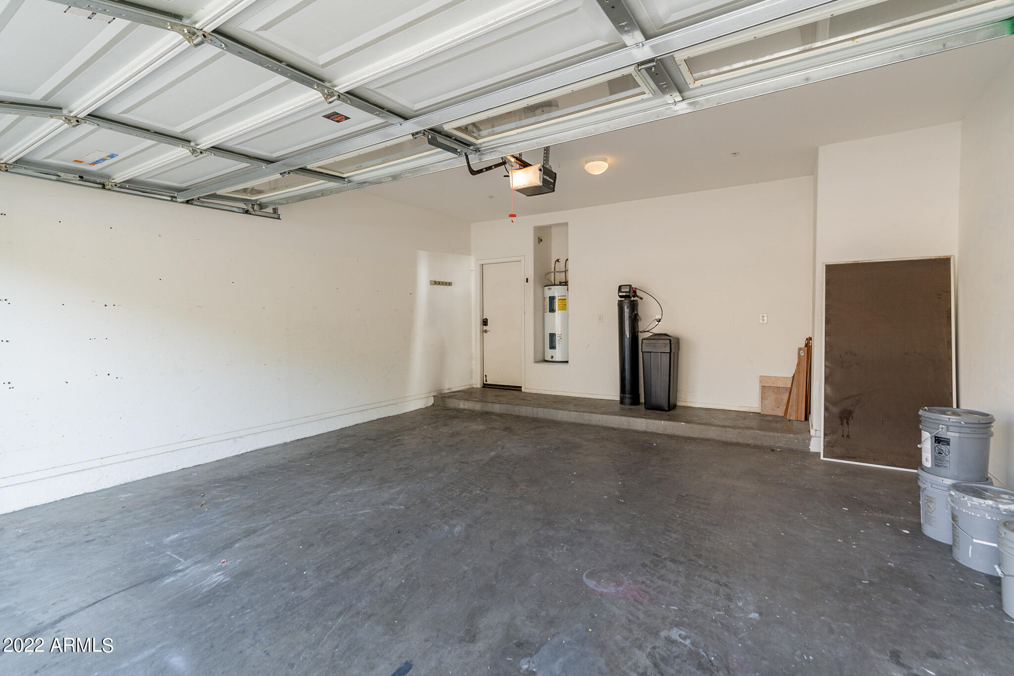1967 East Frye Road, Unit 102 Gilbert, AZ 85295 - Photo 31 of 34 2-Car Garage