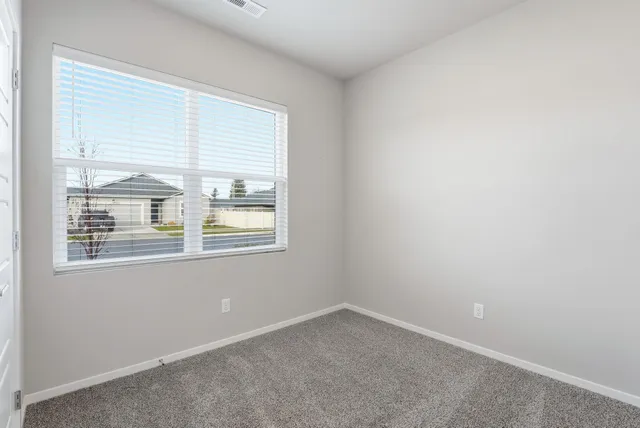 $399,950 | 1908 Drummond Street, Greenacres, WA 99016