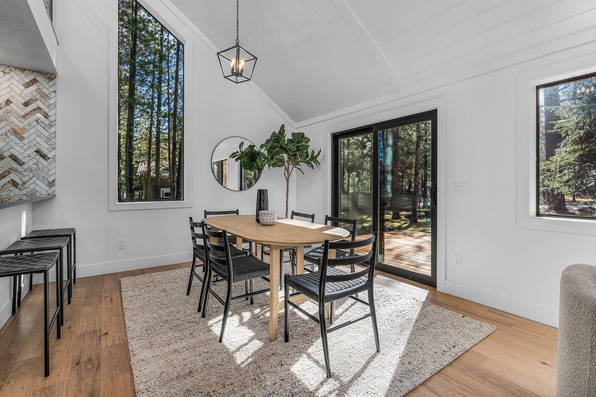 14455 Crossroads Loop Sisters, OR 97759 - Photo 9 of 37