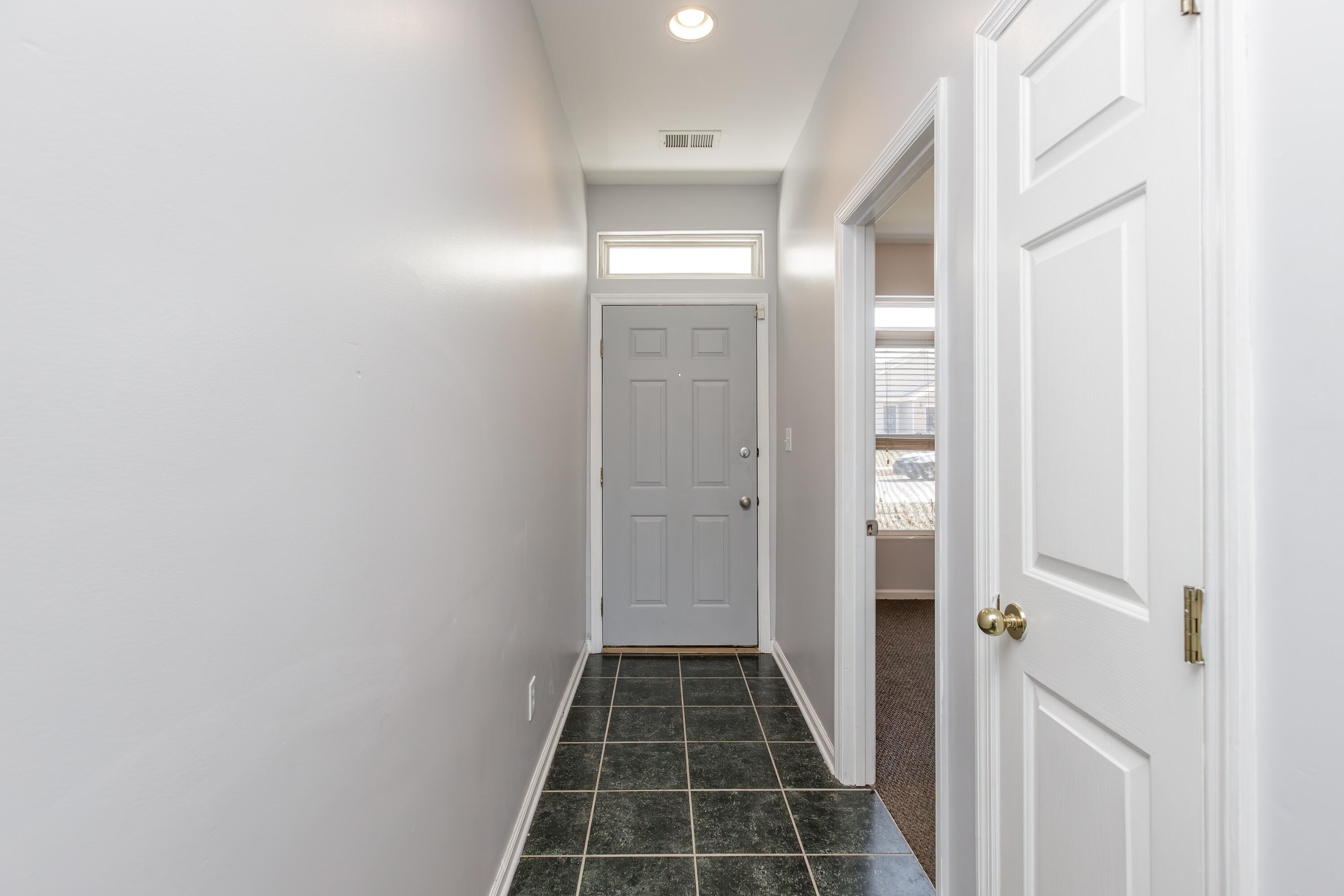 2540 Spring Valley Loop Lexington, KY 40511 - Photo 12 of 29 1-12