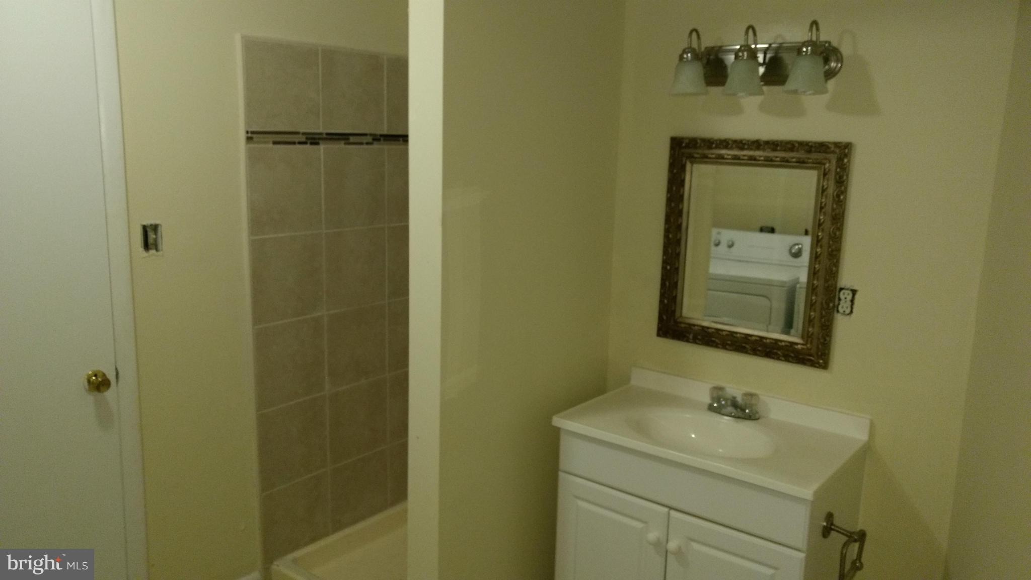 6015 Suzanne Road Waldorf, MD 20601 - Photo 12 of 18 Bath