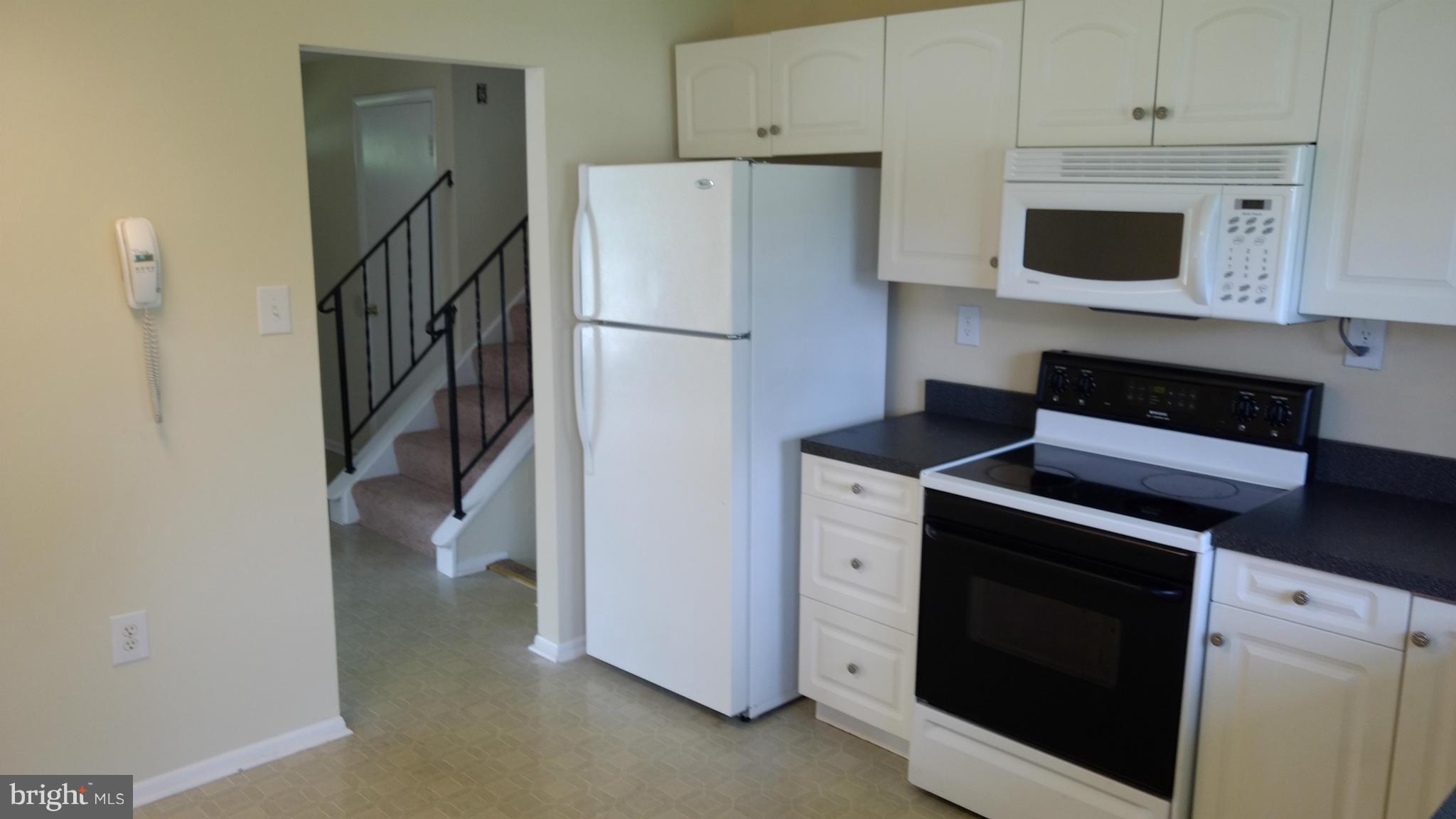 6015 Suzanne Road Waldorf, MD 20601 - Photo 7 of 18 Kitchen
