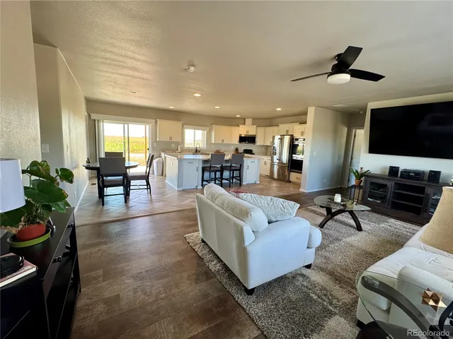 $639,000 | 33118 County Road 8, Keenesburg, CO 80643