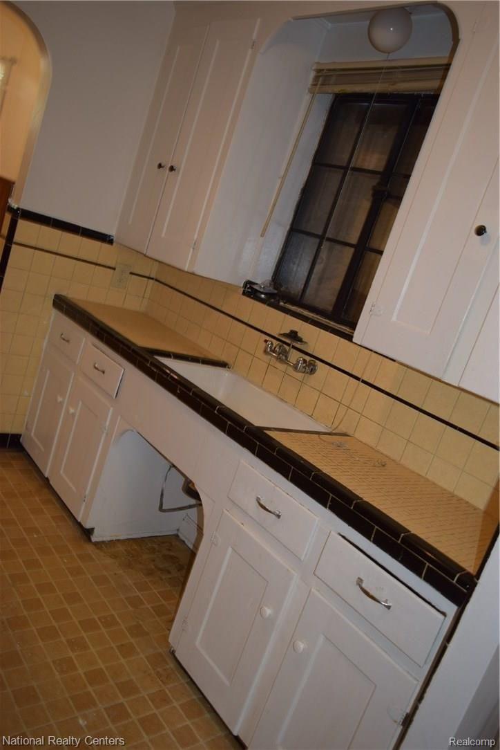5207 Harvard Road Detroit, MI 48224 - Photo 13 of 34 DSC_2697.JPG