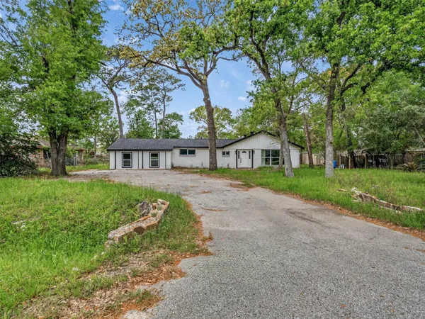 $2,900 | 11515 Iberia Drive, Houston, TX 77065