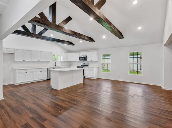 $2,900 | 11515 Iberia Drive, Houston, TX 77065